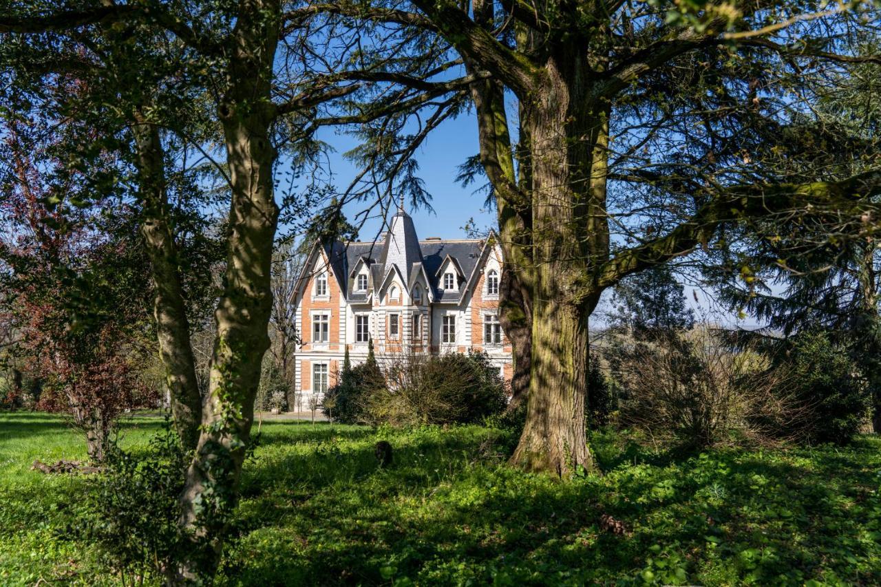 Le Chateau Des Forges Hotel Angers Exterior photo