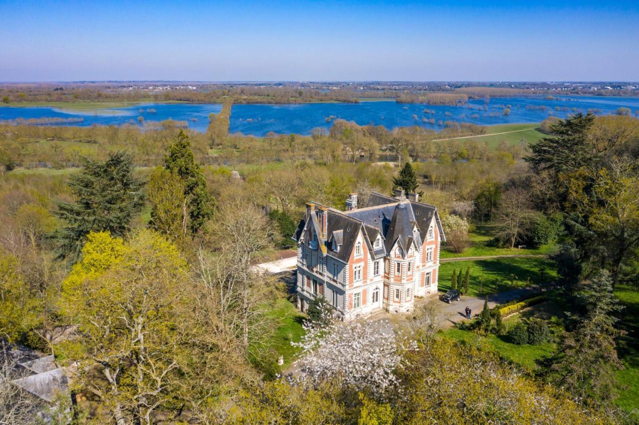 Le Chateau Des Forges Hotel Angers Exterior photo